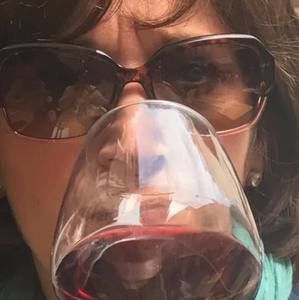 Meet your Posher, Carmela